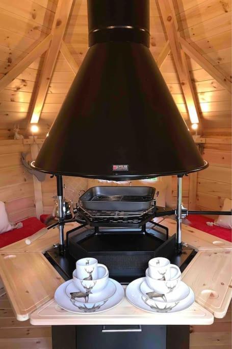 Romantic Treehouse With Hot Tub & Bbq Lodge Praze an Beeble Exteriér fotografie